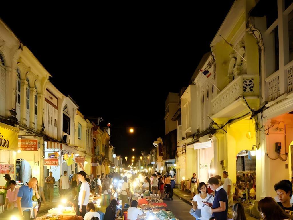 Chinotel Phuket Bagian luar foto