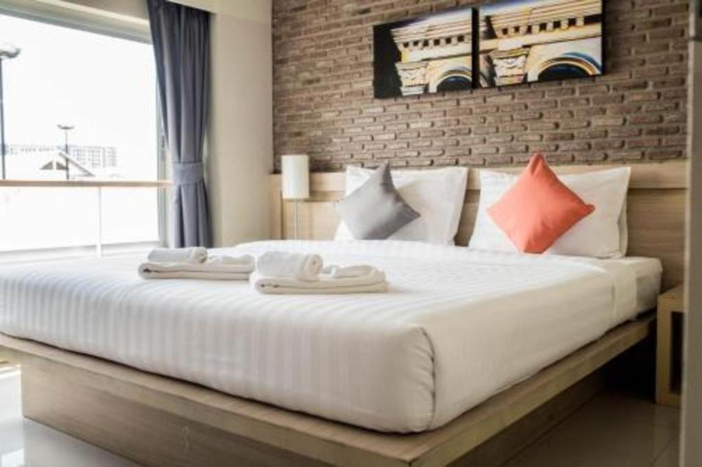 Chinotel Phuket Bagian luar foto