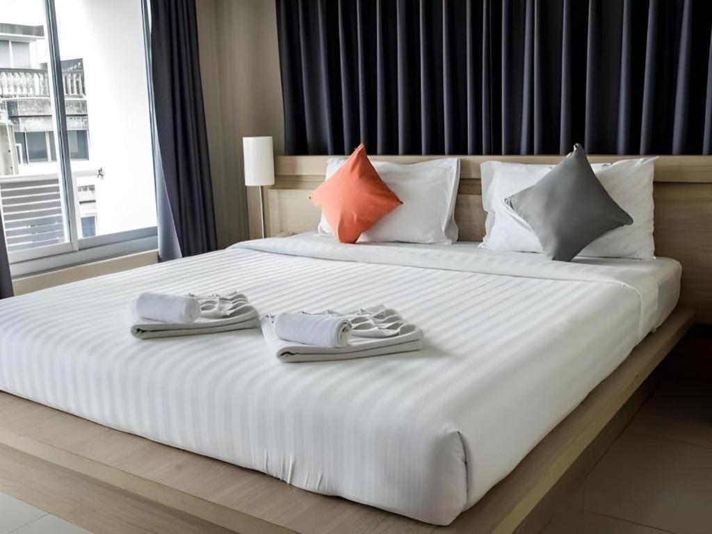 Chinotel Phuket Bagian luar foto